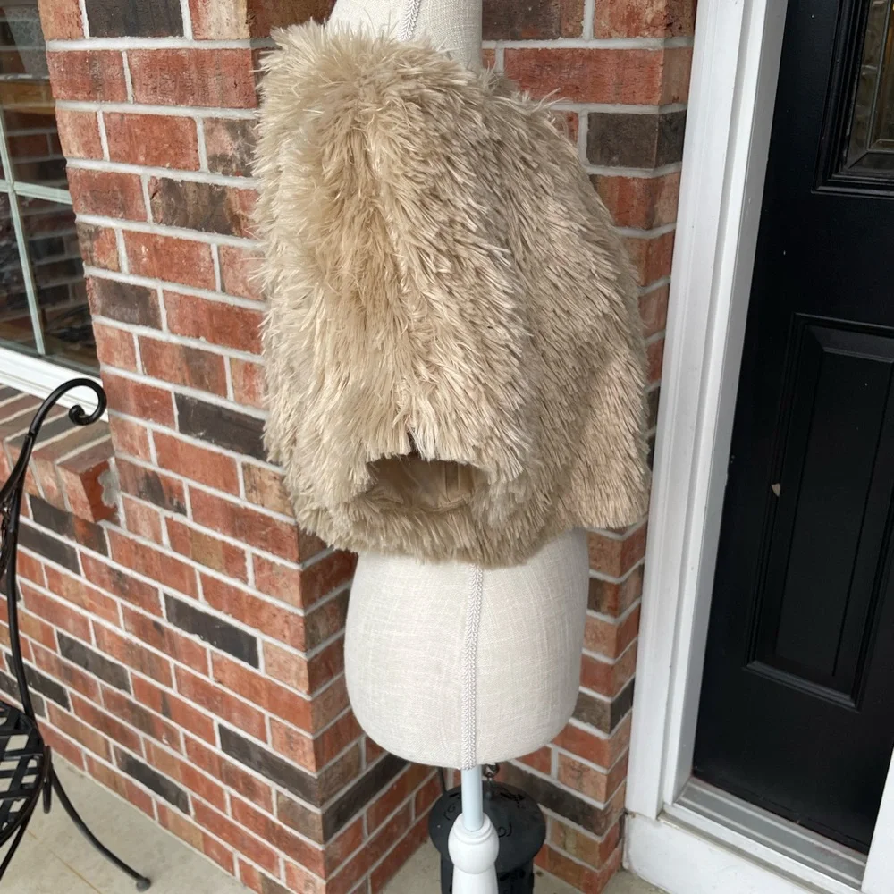 NY Collection Cropped‎ Jacket Faux Fur Tan Shrug